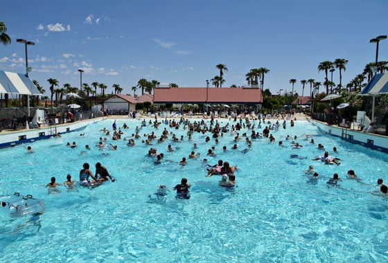 water park wave pool